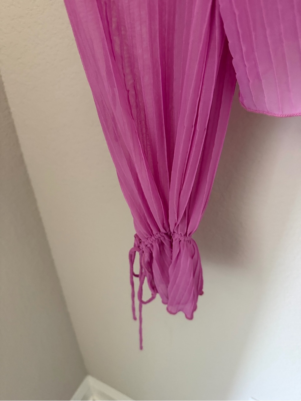 Zara Pink Pleated Off Shoulder Ruffle Crop Top Size Medium - Picture 6 of 10